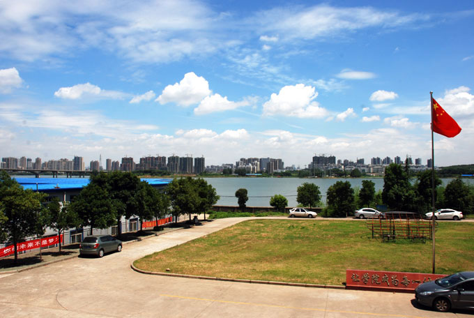學院廣場
